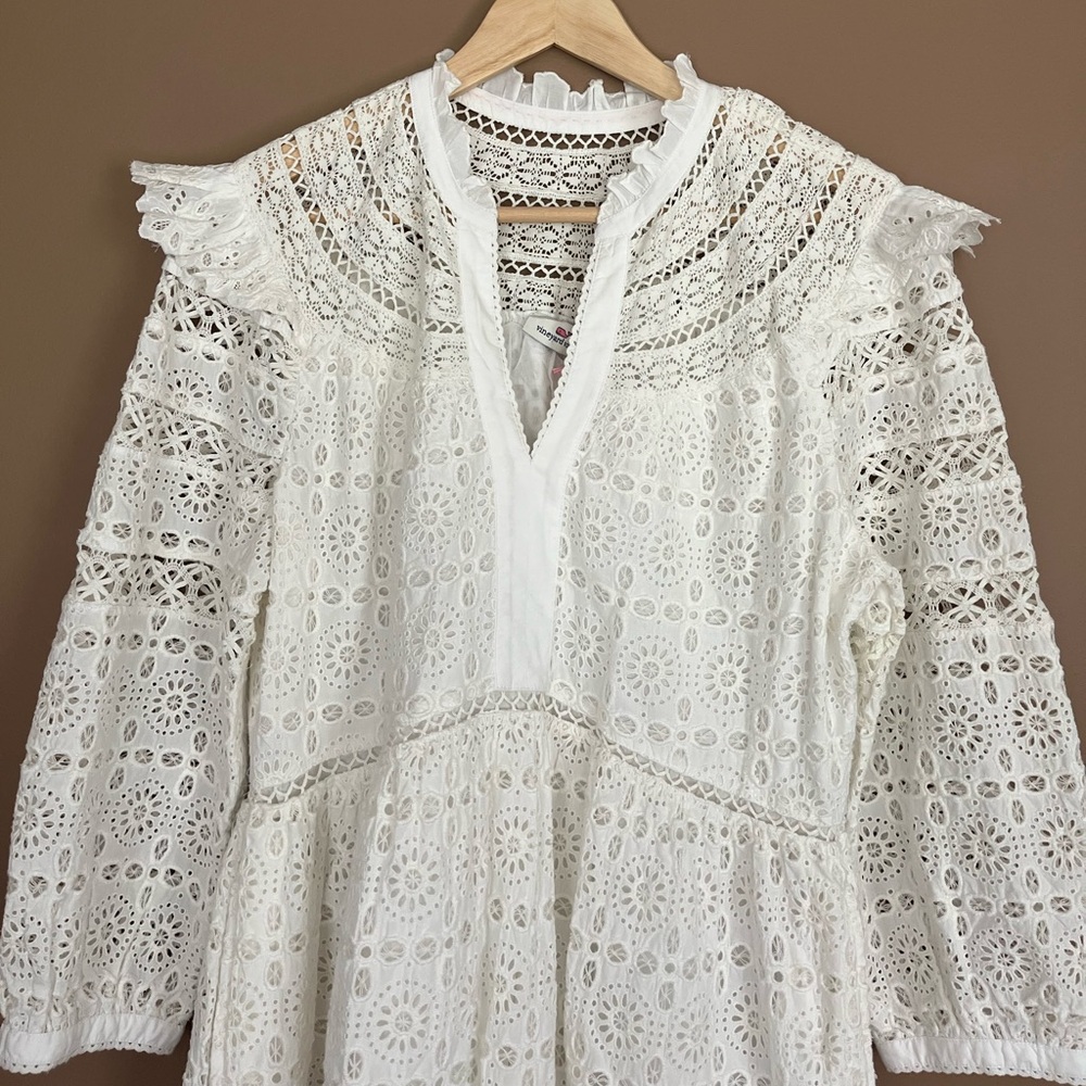 {Vineyard Vines} Tiered Eyelet Ruffle Dress in White - Womens Medium - NWT - Picture 2 of 10